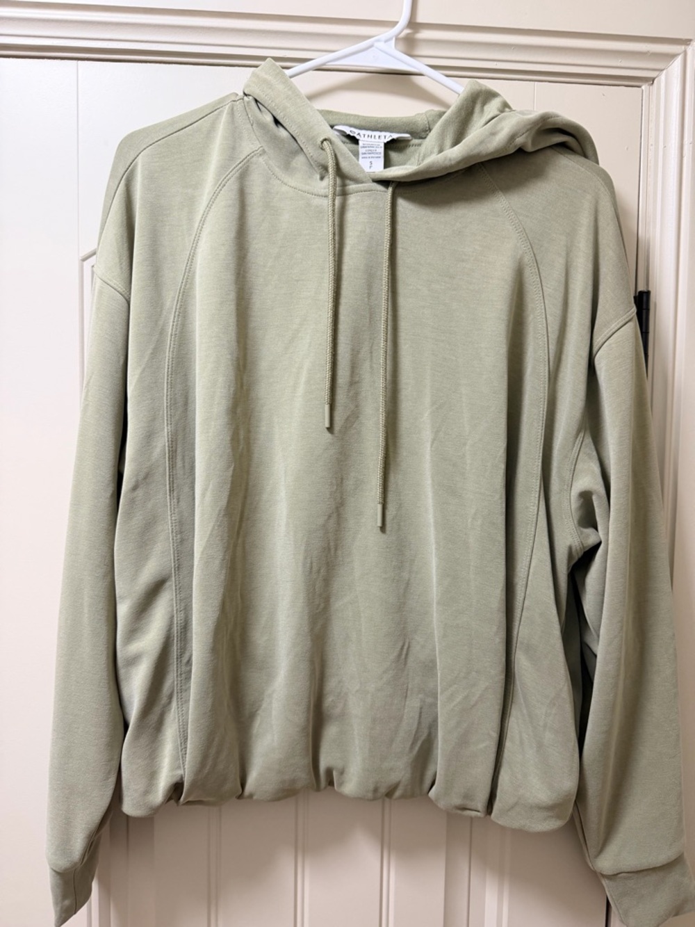 Athleta Men's Olive Crewneck Hoodie in Light Olive